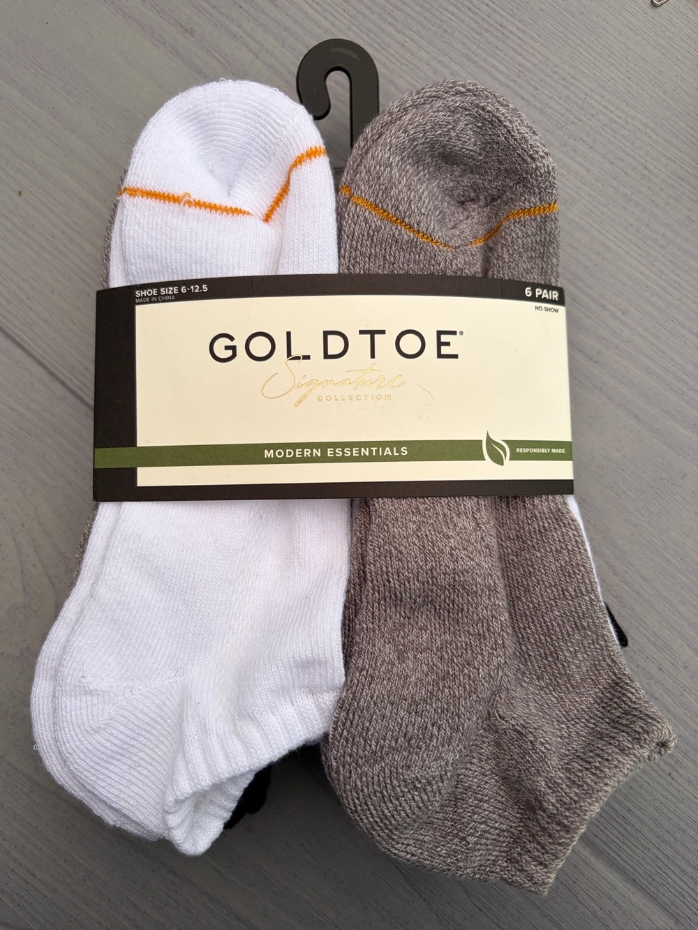 Gold Toe 6 Pack Low-Cut No-Show Socks 💕🖤